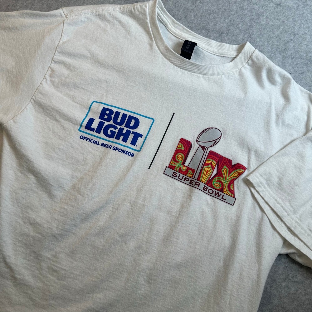 Bud Light Super Bowl LIX Official Beer Sponsor White Graphic T-Shirt XL Gildan